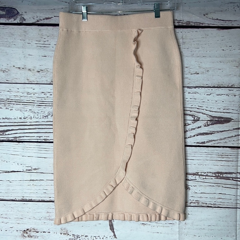Club Monaco stretchy skirt pale pink